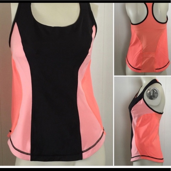 Lululemon color-blocked tank w built in bra - Picture 1 of 4
